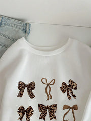 Retro Leopard Print Hoodie – Women’s Oversized Fleece Pullover with Bow Graphic | Casual Streetwear & Hip-Hop Style