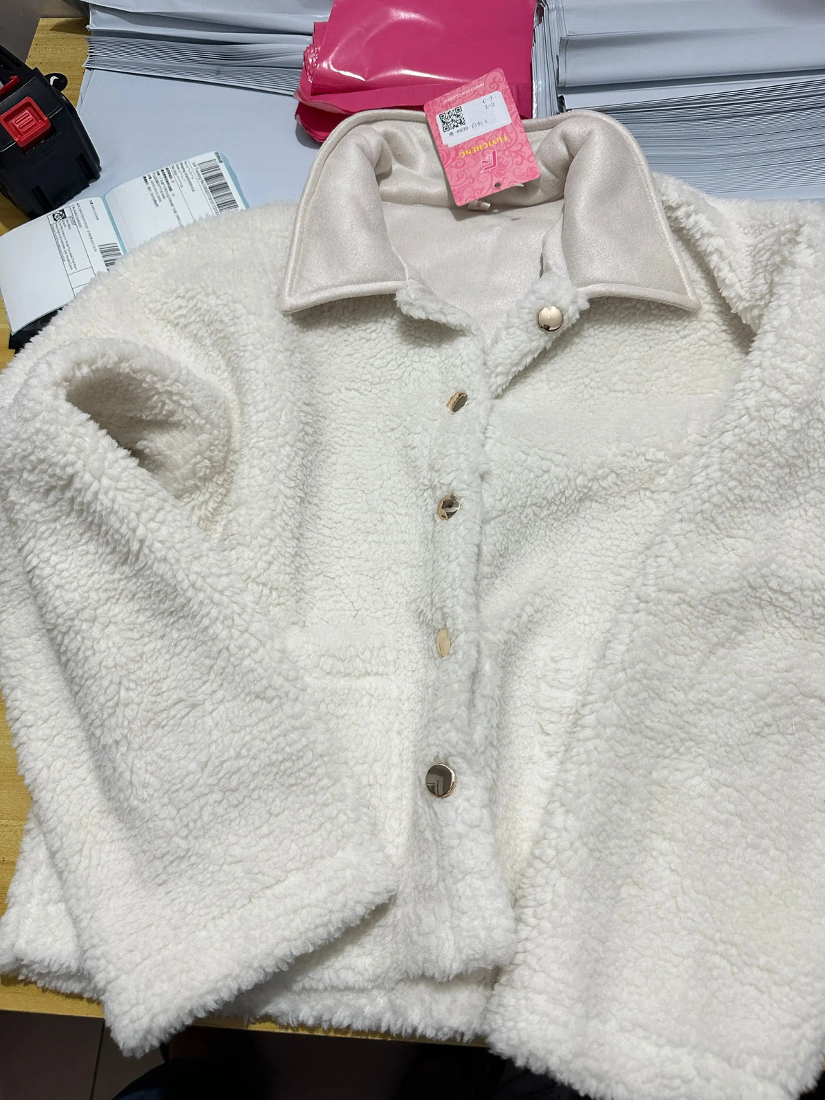 2025 Women’s White Lambswool Fur Coat – Elegant Thick Warm Short Jacket, Luxury Y2K Autumn Winter Outwear